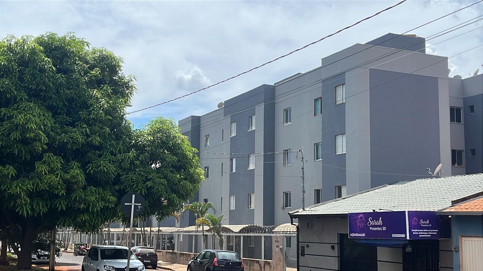 Aluga-se apartamento no bairro Taiaman